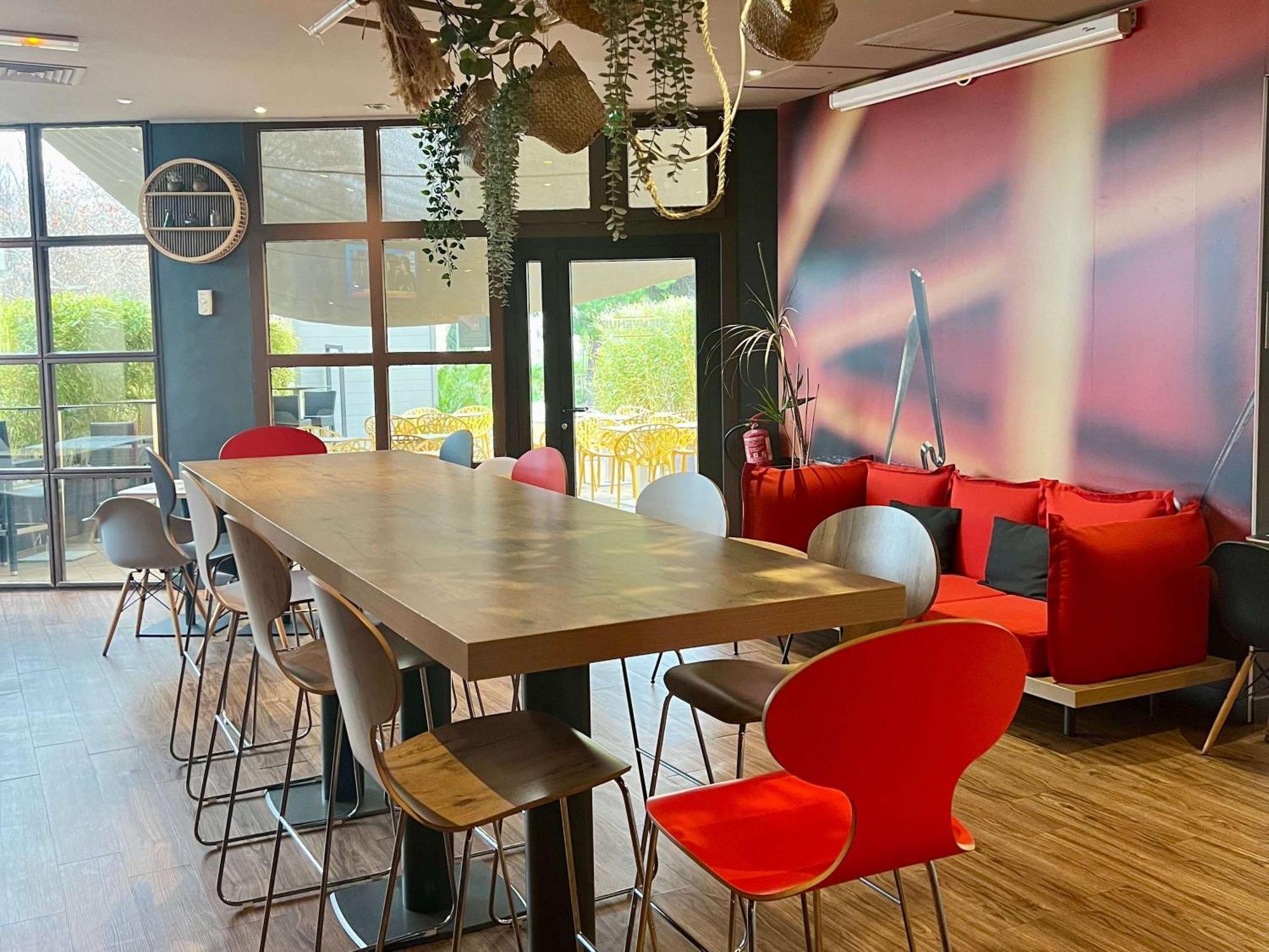 Ibis Montpellier Centre Polygone Ξενοδοχείο Εξωτερικό φωτογραφία